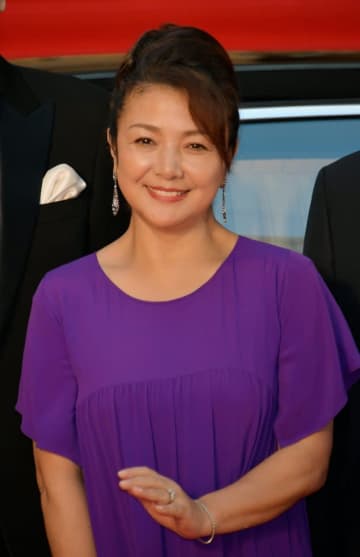 「ホテルのビュッフェよりすごい」原日出子のホームパーティー料理に絶賛の声「ゴージャスすぎる」「ぜーんぶ美味しそう」