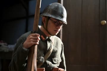 『あんぱん』異例のオープニング映像なし→予想外の人物登場でネット衝撃「まさか」「鳥肌」（ネタバレあり）