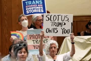 米最高裁、トランスジェンダーの権利に打撃を与える決定。テネシー州の性別適合医療禁止を支持