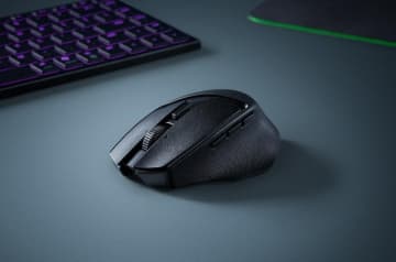 Razer、やや重いBasiliskマウスを軽量化で76gに。ゲーミングマウス「Basilisk Mobile」