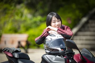 女性ライダー目線でインプレ！ジャパンフィットで超軽量なLS2のフルフェイスヘルメット"RAPID Ⅱ"