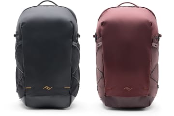 背面フルオープン！ 出し入れしやすいお手頃サイズのバックパックがPeak Designから登場