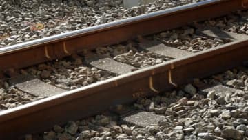 JR横須賀線保土ケ谷駅で人身事故　上下9本に遅れ、4800人に影響