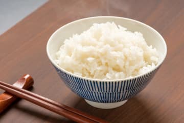 日本一“お米にかける金額”が高いのはどこ？ 3位「浜松市」2位「福井市」、1位は？ お米の「購入金額・生産量」の相関については意外な結果に！「米どころだからお店で買わない」わけではない？