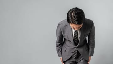 当て逃げ事故で『フェラーリ大破』の格闘家・皇治、”安全運転義務違反”の処分終了を報告「深く反省しております」と改めて謝罪…ネットでは”処分内容”に疑問の声殺到「安全運転義務違反?現場から逃走してるのに?」「逃げ得のような処分がまかり通るのは…」「行政処分2点だけってこと?」