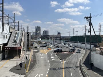 相模原　市管理のエレベーターに閉じ込められる　体調不良で女性が搬送