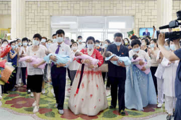 北朝鮮で「初の五つ子出産」　4歳まで国が生活支援