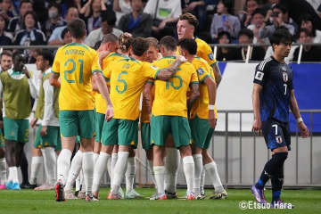 日本と激突｢北中米W杯出場｣アジア5か国の実力と｢3月まで続く｣予選の行方(2)唯一の｢無敗｣で出場｢スター軍団｣擁する隣国！エース不在も｢日本を下した｣南の大陸