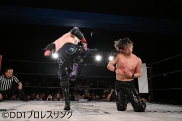 岡谷英樹がハードコアマッチで木髙イサミに挑むも惜敗！「もう1回、今すぐにでもやらせてくれ」