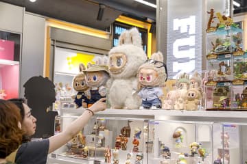 米メディア、ぬいぐるみの「ラブブ」は中国の好感度アップ作戦の「最新兵器」