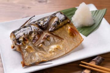 サバの皮を残すのはマナー違反になる？　栄養を逃さずとるコツも　栄養士の答えとは