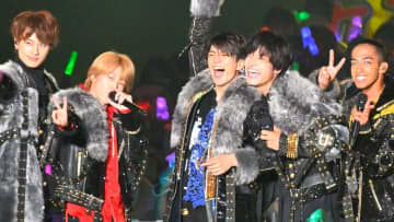 Aぇ!  group、新曲34.4万枚発進で前作超え！　背景に「ミリオンの肩書ほしい」「予算不足にしたくない」メンバーやファンの焦り