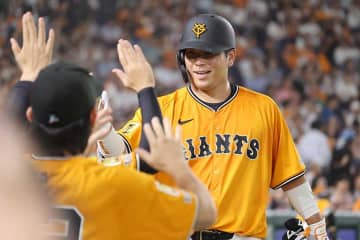 ノーノー阻止後の新庄監督＆巨人選手の“やり取り”に思わぬ注目「すみませんって…」「称えるような姿勢」