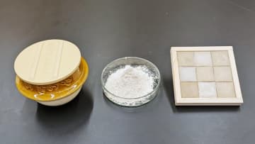 「峠の釜めし」の釜がタイルに！ 埼玉工大が再利用技術を開発