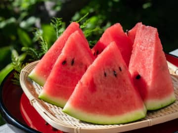 大量消費に役立つスイカのレシピ3つ！　まさかのおかずにも変身！？