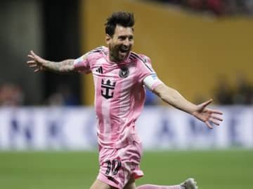 鮮やかな直接FKで決勝弾を奪取！ メッシはその瞬間、何を考えていた？「相手のGKが…」【クラブW杯】