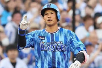 審判までニヤついた珍事「キレてるの面白い」「審判ww」　DeNA桑原将志の“自虐”にネット笑撃