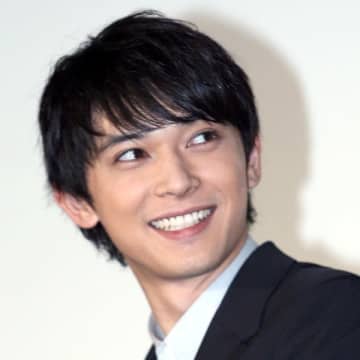 吉沢亮「過去の恋愛観」が物議…不祥事から完全復活もファンどん引き、イケメン俳優の“裏の顔”