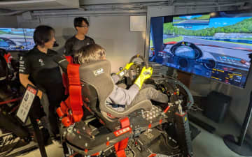 マツダのチャレンジプログラム3期生が高性能シミュレータに挑戦 リアル耐久レース参戦に向けたトレーニング方法とは？