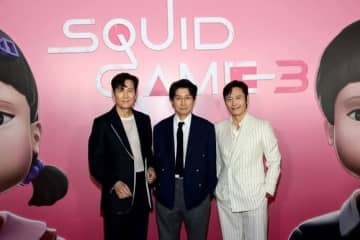 イ・ジョンジェ＆イ・ビョンホンら、Netflix「イカゲーム3」アメリカでのイベントに出席"絶対に失望させない"