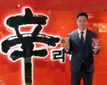 「辛ラーメン」絶好調 28年度200億円へ 5年で売上2倍目指す