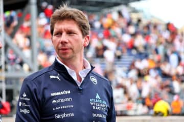 ウイリアムズF1が代表ボウルズと新たな長期契約を締結。チームを改革、大きな進歩に貢献