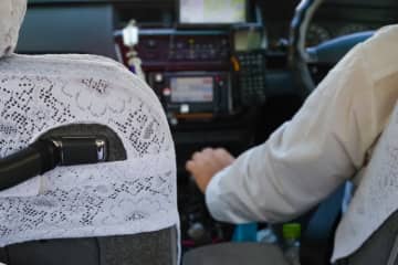 夏のボーナス支給なし、タクシー運転手の男性「ボーナスの話題が出ると悲しく、寂しい気持ちになります」