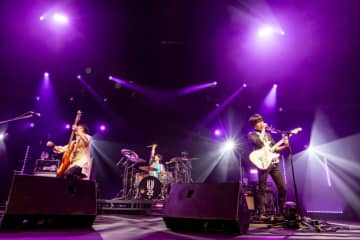 UNISON SQUARE GARDEN、20周年オールタイムベストツアー収録映像作品のトレイラー公開