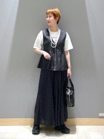 黒でも重たく見えない！【グローバルワーク】まるっと真似したい「モノトーンコーデ」