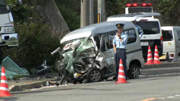 国道で普通乗用車と軽自動車が正面衝突…軽自動車の70代女性が死亡し普通乗用車の1人意識不明の重体1人重傷　広島市