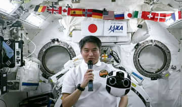 大西飛行士、宇宙から記者会見　「自分にできる全部を」