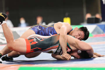 ＜レスリング＞パリ代表の石黒隼士（自衛隊）が本戦、プレーオフとも勝つ…2025年明治杯全日本選抜選手権・第2日（1）