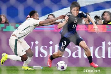 日本と激突｢北中米W杯出場｣アジア5か国の実力と｢3月まで続く｣予選の行方(3)｢不公平｣な4次予選、｢3戦全敗｣の前回ホスト国、｢40億円監督｣解任の常連国が挑む