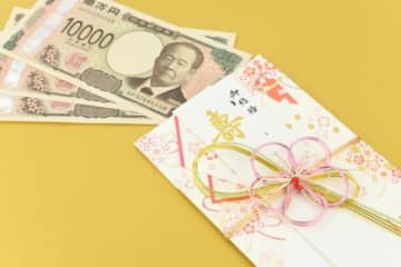 結婚式ご祝儀3万円は新郎新婦の“エゴ”？「自己満足のファッションショーにご祝儀をあてにしないで」と語る女性