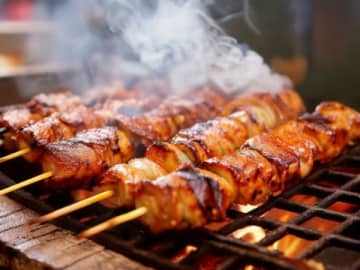 「串焼き一本ちょうだい」→ 2000円です　築地のインバウンド価格に驚愕、日本人客が貧富の差を感じた瞬間