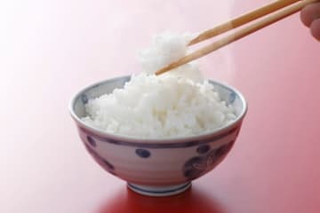 40歳男性・世帯年収650万円「お米、ガソリン、光熱費が上がる中で」意外と安くて助かっているもの
