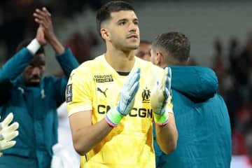 W杯優勝メンバーが東京観光「最高の旅行」　家族で名所満喫に反響「美しいファミリー」