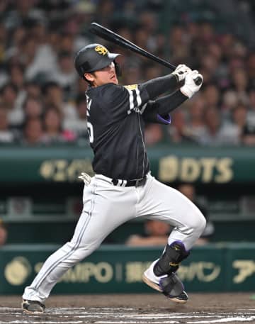 「華麗すぎる」ソフトバンク6年目の24歳がみせた“神回避”にファン歓喜　延長10回に代打で決勝打