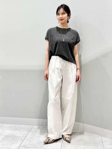【上下GU】でこんなにオシャレ！ 40・50代が即試したい♡「夏のモノトーンコーデ」