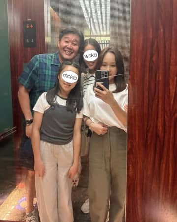 花田虎上の妻、娘の治療後に外食した日の家族ショットを公開「みんなでくっついてお出かけ」