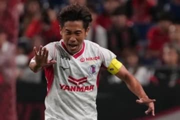 フェリーがつないだ｢史上最強｣の日本代表の戦いと｢史上初｣のU-20女子W杯の快挙(1)札幌ドーム発、函館山経由、宮城スタジアム行き｢日本代表ツアー」