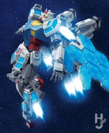 「ガンダムパビリオン」の象徴的存在「RX-78F00/E ガンダム」の1/144ガンプラをグラスフェザー装備でキットレビュー！ 仕様はそのままに隙をなくす工作で精度の高い仕上がりに!!