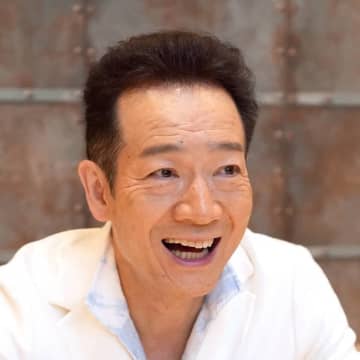 トシちゃん、女性アナに“セクハラ行為”でTBSラジオが謝罪 生放送中に手に触れたか