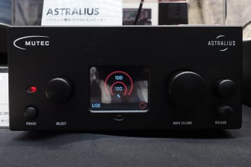 ＜OTOTEN＞MUTECのリクロック機能付きDACが早くも来日／AKGの国内限定ヘッドホン「K240 STUDIO Limited Edition」