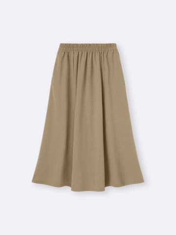 【GUの淡ブラウン】が断然オシャレ！ 40・50代の1軍♡「快適スカート」