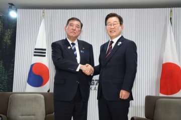首相、日韓関係発展を強調　安保で協力、残る歴史問題