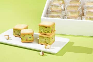 This is CASSATA.新作はピスタチオづくしの贅沢サンド♪