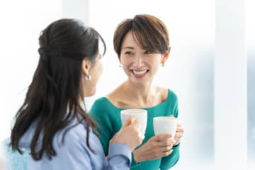 『本当に優しい人の特徴』4選　甘やかしとの違いや”優しすぎることのデメリット”も