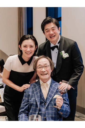 『金八先生』武田鉄矢、“息子”の結婚式に“娘”と出席　家族3Sに反響「泣ける」「感慨深い」…佐野泰臣が報告