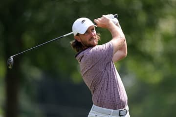 パリ五輪銀メダリストのトミー・フリートウッドが2位に3差の単独首位　松山英樹は51位で最終日へ